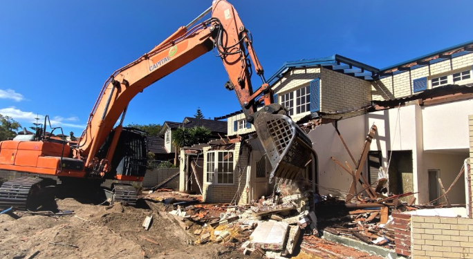 What Smart Property Owners Learn Before Starting Demolition in Gold Coast