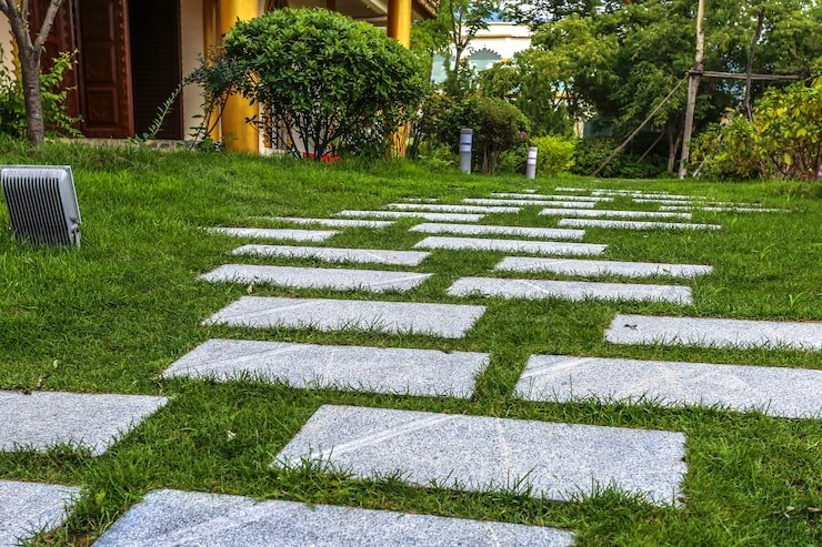 How to Choose and Build a Durable Gravel Walkway for Your Outdoor Space